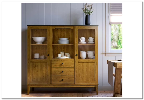 Шкаф для посуды Бон Вояж 203-150 из массива сосны Шкаф для посуды Бон Вояж 203-150 из массива сосны